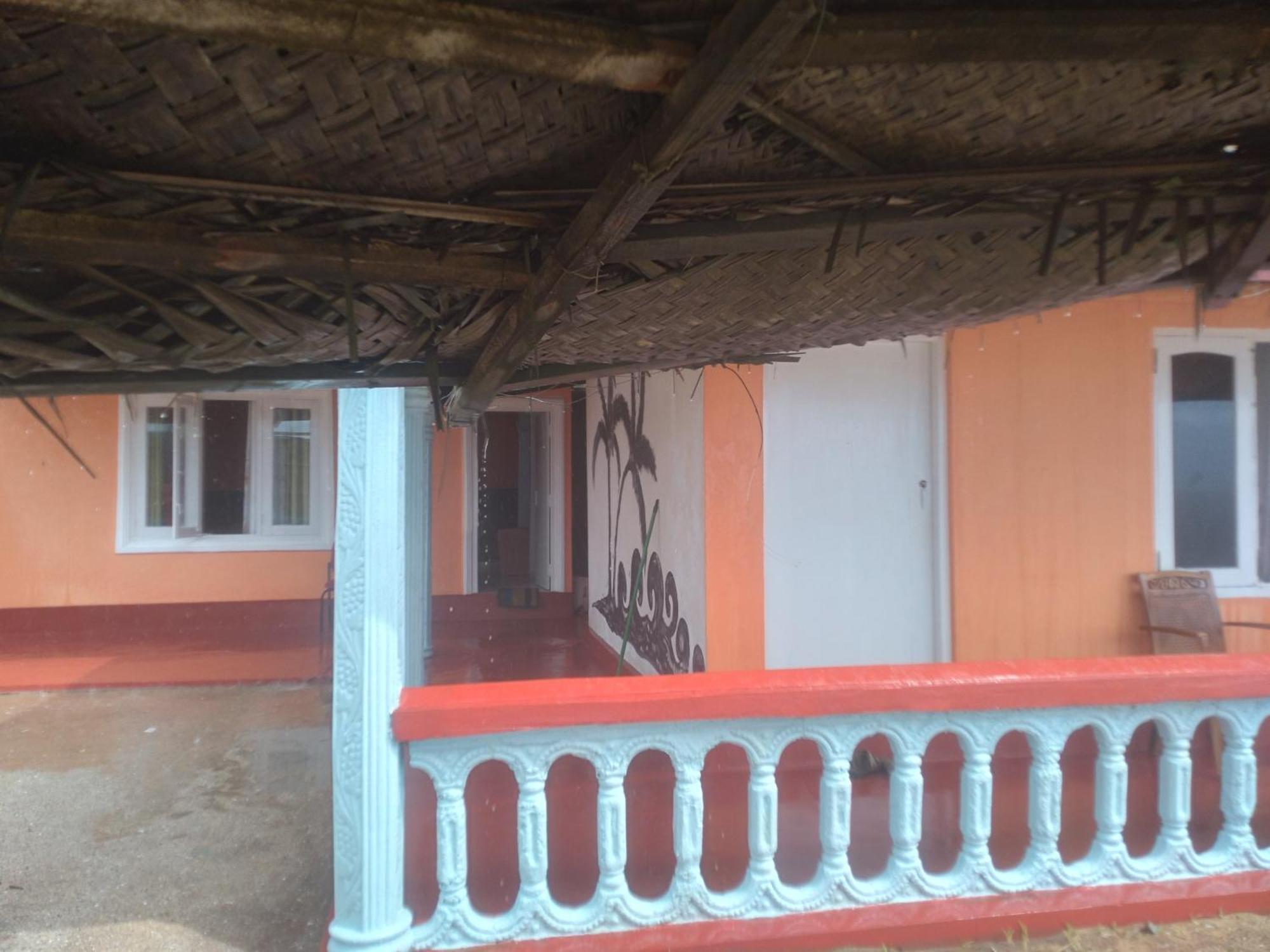 Happy Beach Safari Retreat Hambantota Bilik gambar