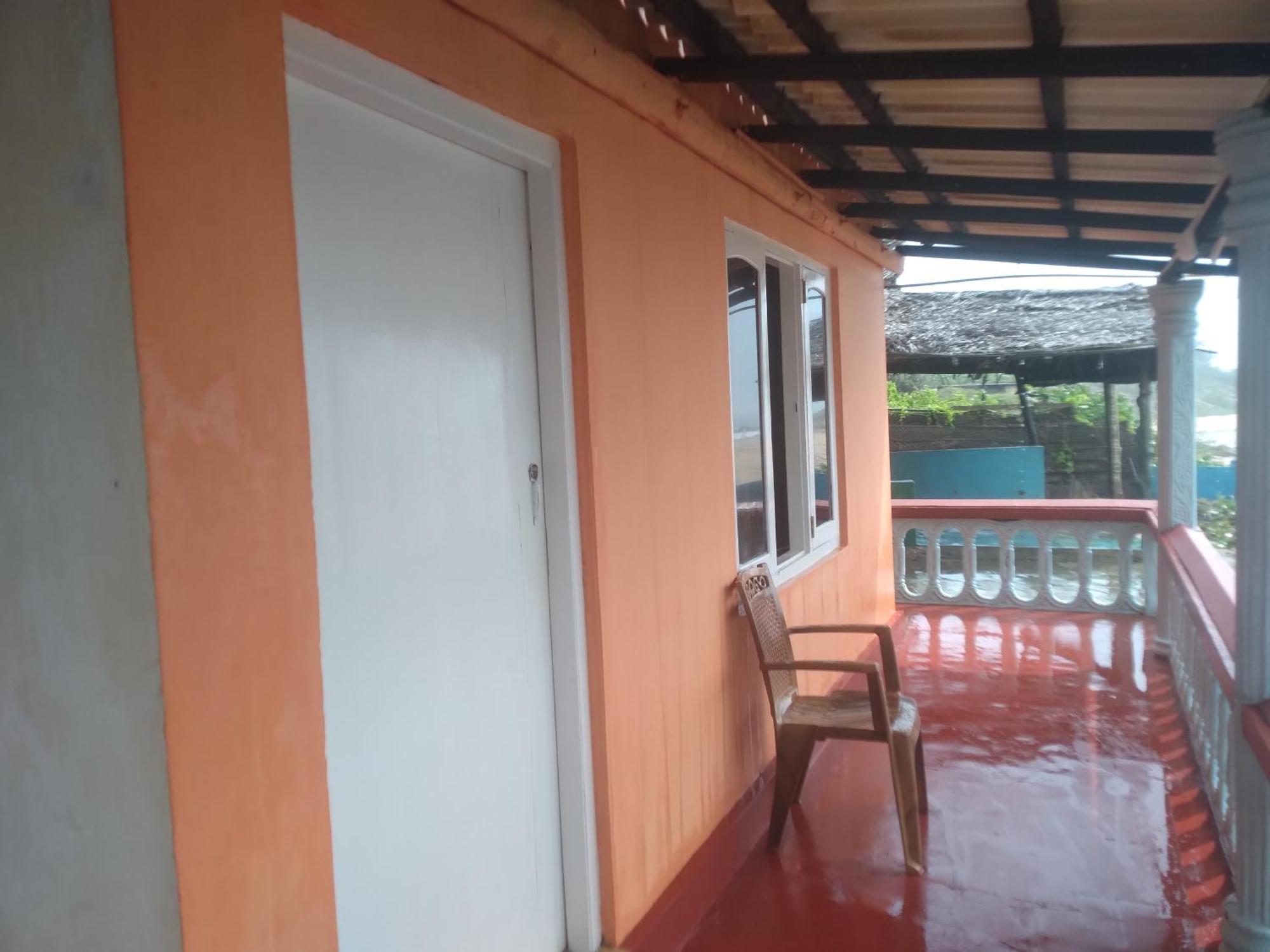 Happy Beach Safari Retreat Hambantota Bilik gambar